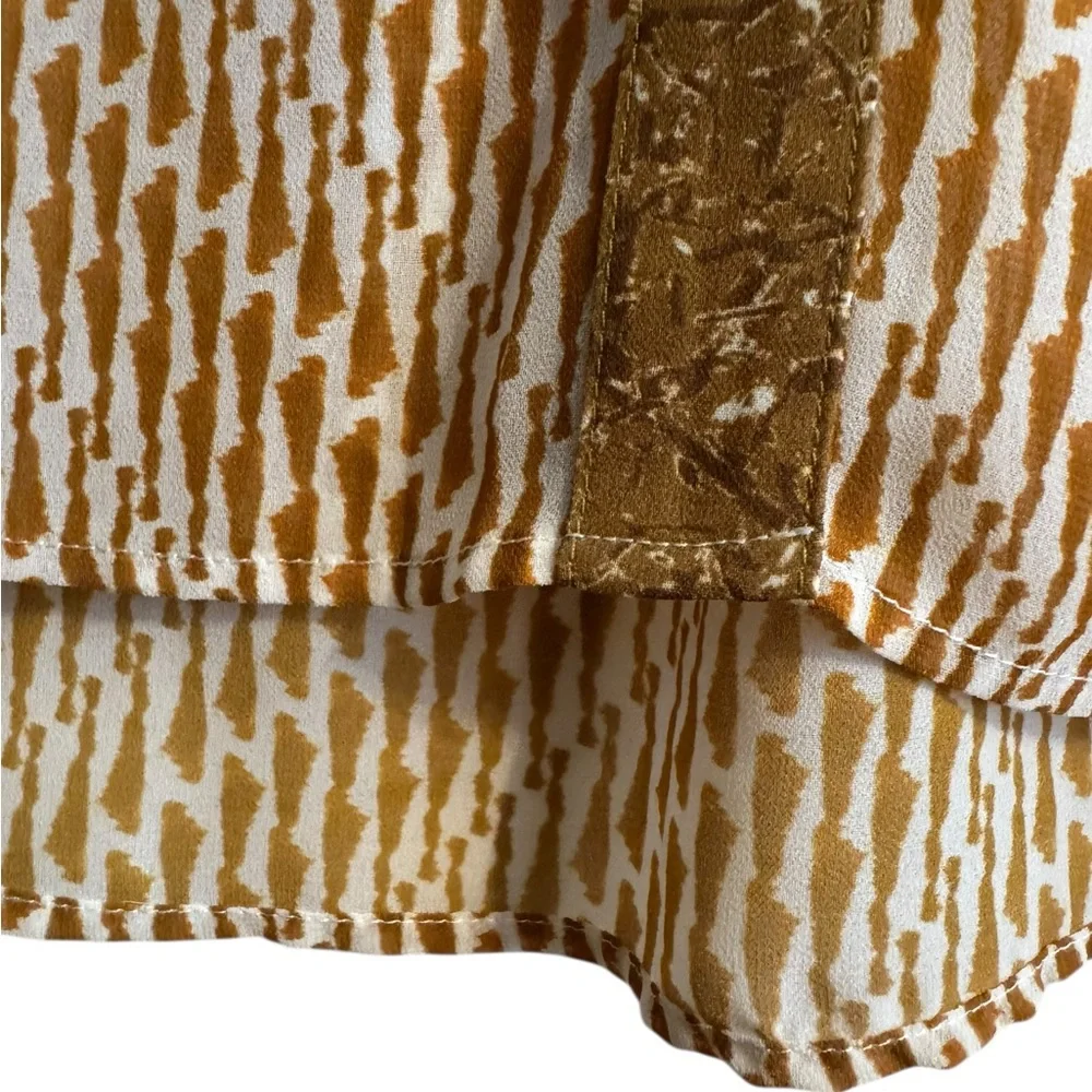 Soft Surroundings Women's Cream and Gold Button-Front Long Sleeve Blouse Size S - Picture 2 of 9